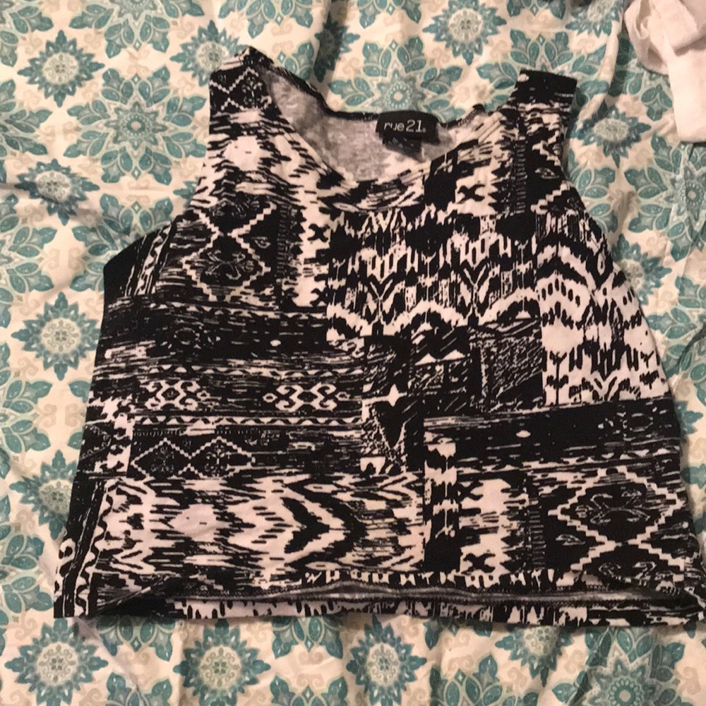 Black and white crop top